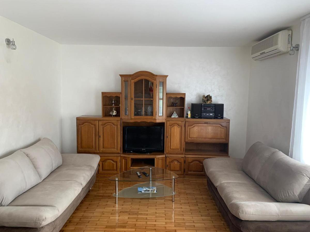 Apartman Visic 1692 Kaštela Esterno foto