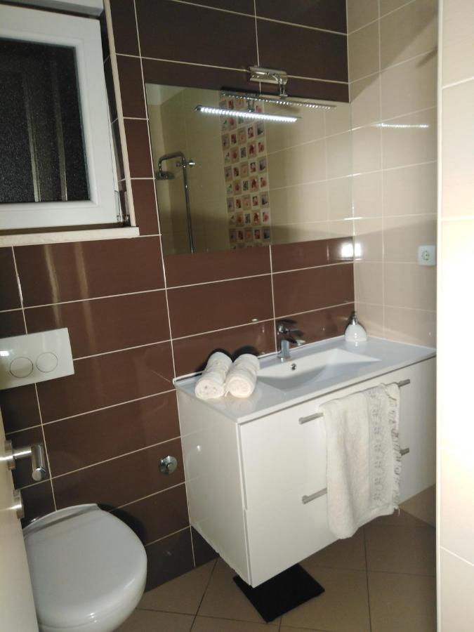 Apartman Visic 1692 Kaštela Esterno foto