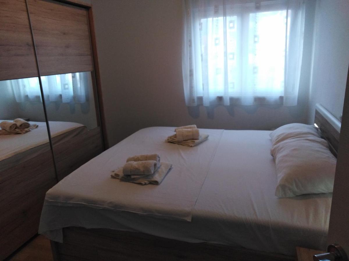 Apartman Visic 1692 Kaštela Esterno foto