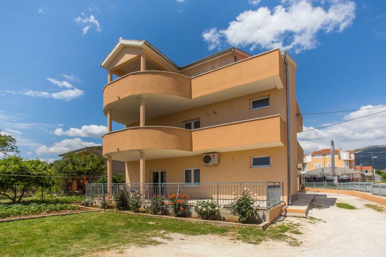 Apartman Visic 1692 Kaštela Esterno foto